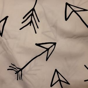 Arrows print shower curtain